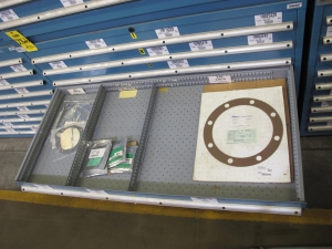 LISTA HEAVY DUTY 9-DRAWER PARTS CABINET W/ CONTENTS (W-50) LOADING & HANDLING FEE $25-